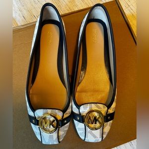 Michael Kors flats